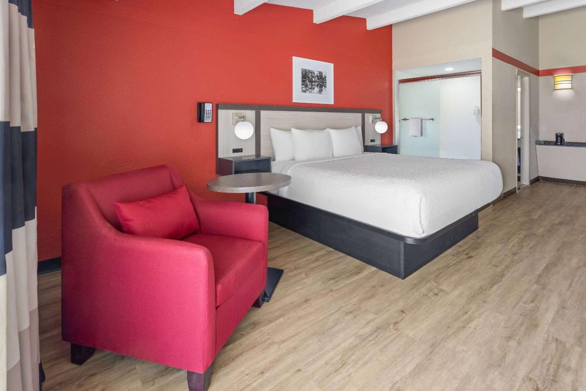 Ramada By Wyndham Parsippany Hotel Exterior foto